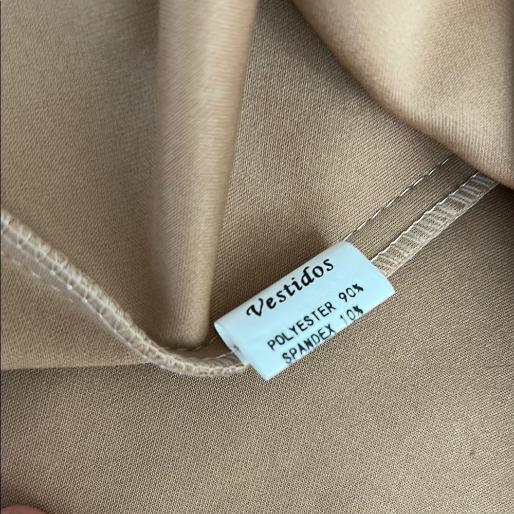 Elegant Beige Button-Down Skirt - Picture 2 of 2